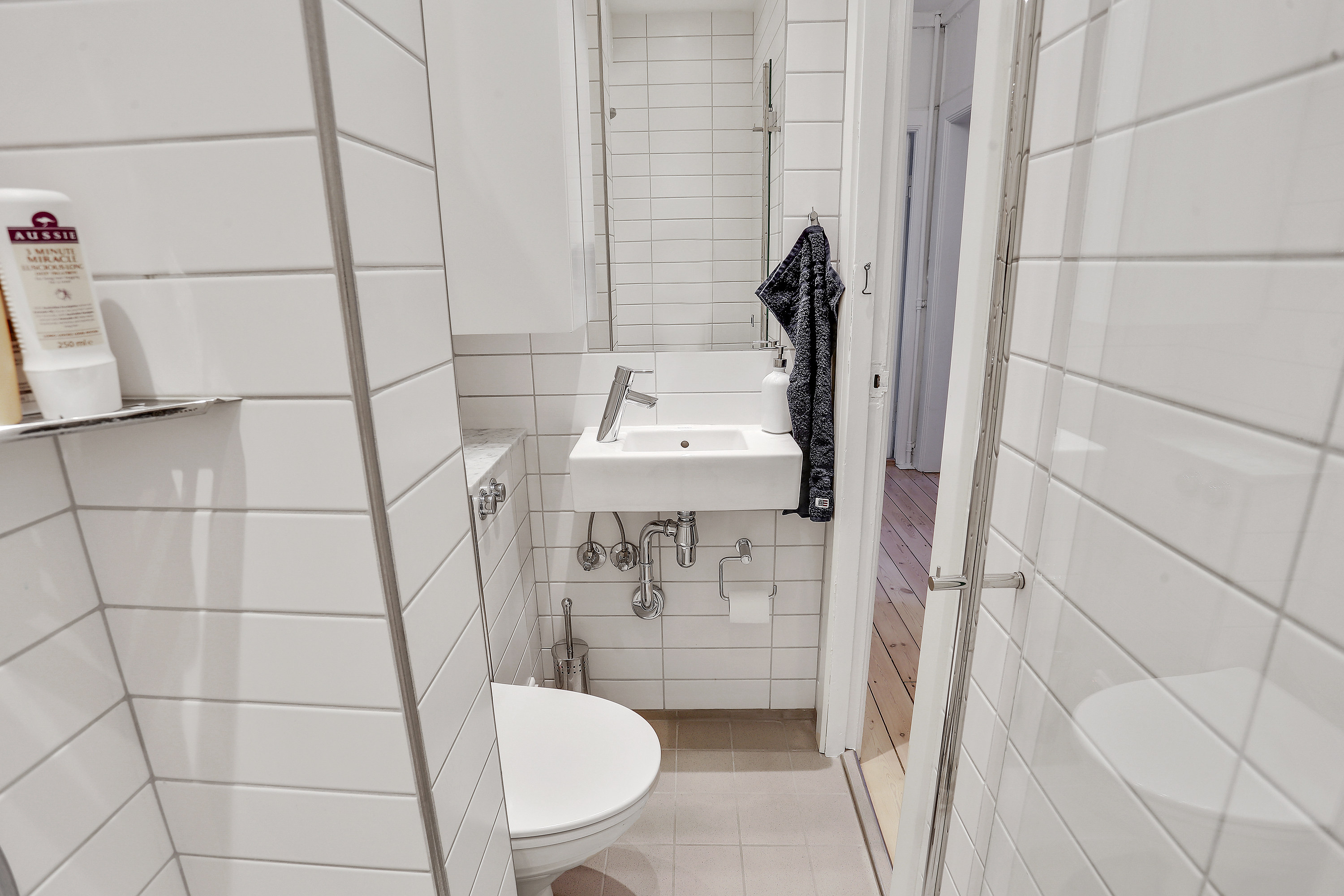 Nyt lille københavner badeværelse på 1,5 m2 med1 ⇒ Håndværker.dk -  Håndværker.dk